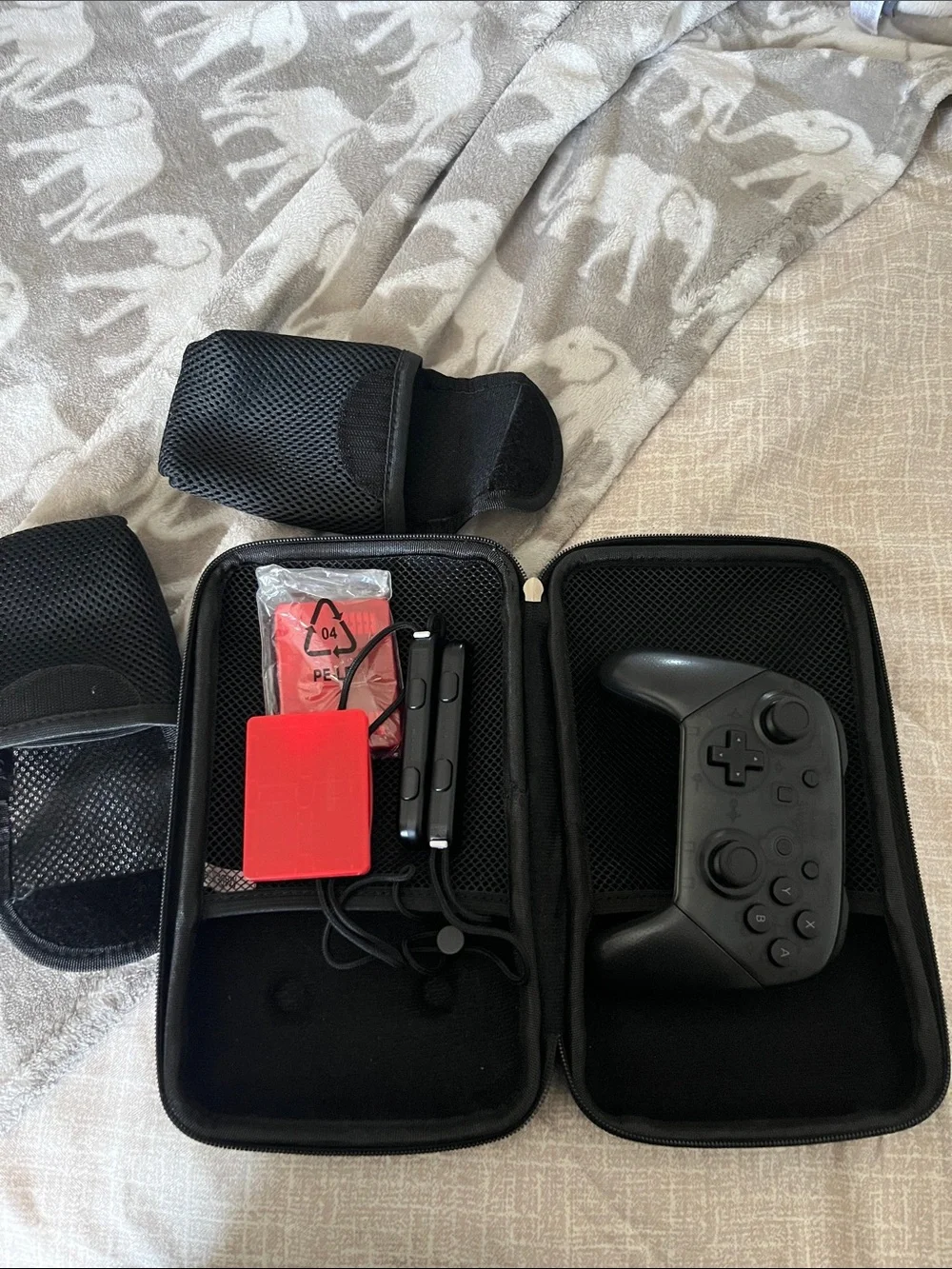 Nintendo Black Wireless Pro Controller with Red Accessory